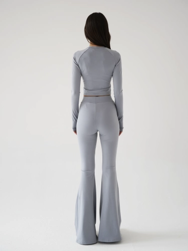 SZARY COOL GREY ZESTAW Z LEGGINSAMI DZWONAMI DLA WYSOKICH MISSDENIM.png