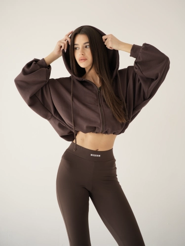 LEGGINSY MISSDENIM BLUZA KRÓTKA Z KAPTUREM ŚCIĄGANA BRĄZOWY ZESTAW CZEKOLADOWY.png