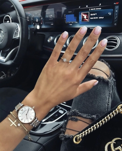 4F14C6FE-F369-4CC2-9C94-83685E73A63B