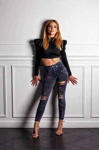 A5B9FC87-4C34-4BCA-A2A7-50B62365378C