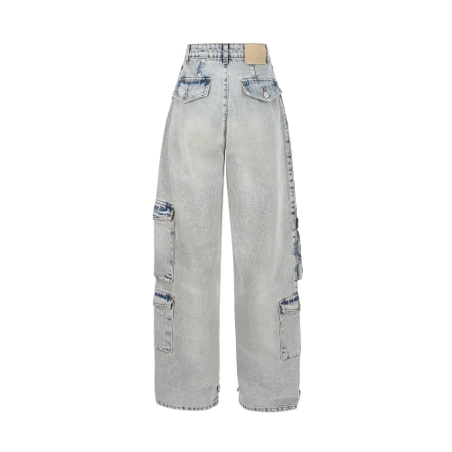 cargo beige jeans.png