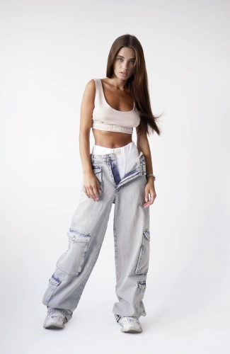cargo beige jeans3.png