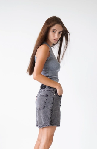 midi baseline grey grey tank.png